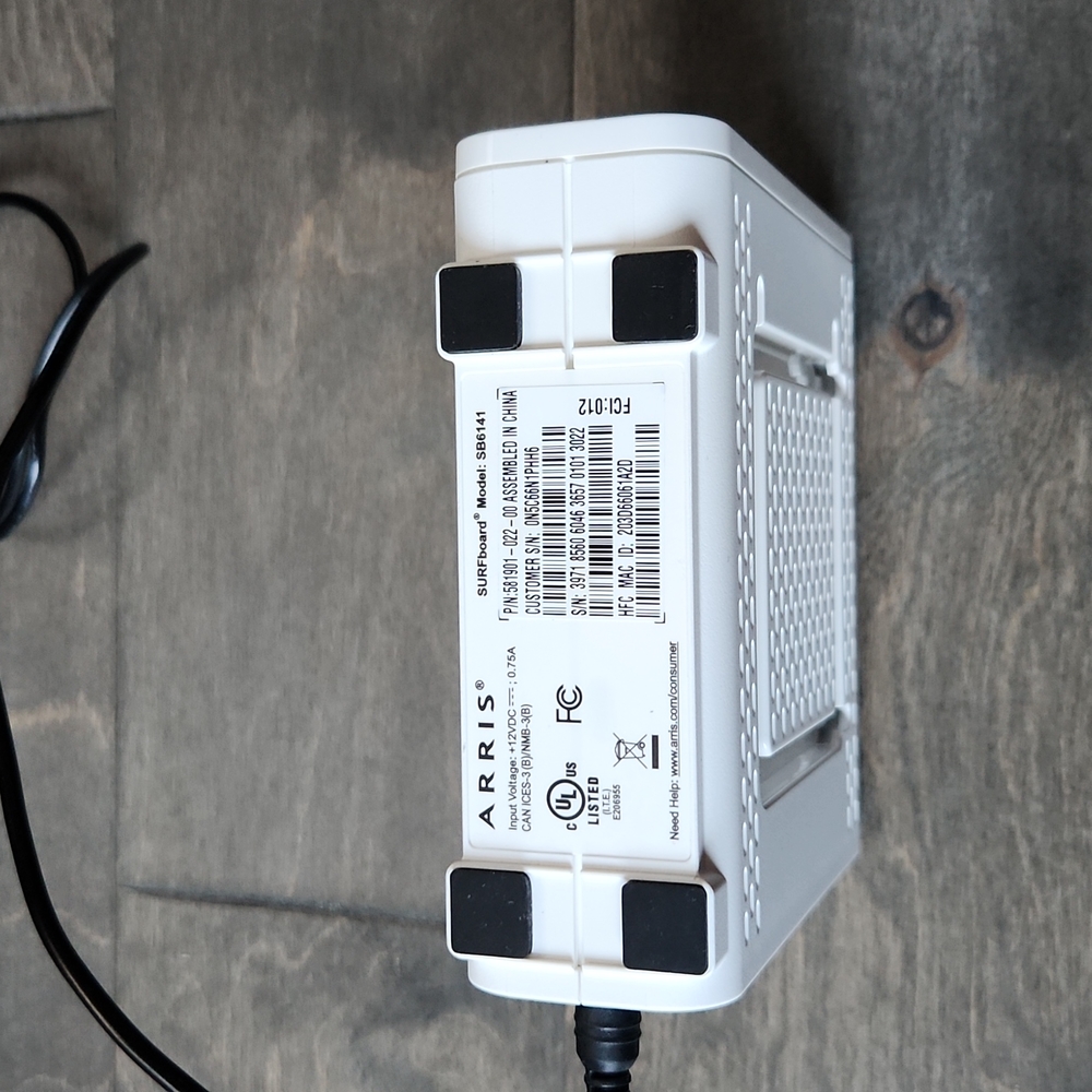 Arris Surfboard SB6141 Networking Modem - Picture 4 of 5
